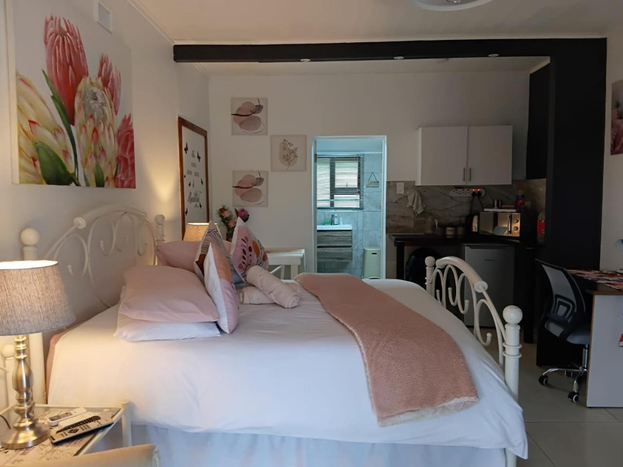 The Haven: Make Our Home Your Home Estcourt Exteriör bild